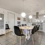 Holiday home Spacious And Well Furnished Pool House - Sj170 *