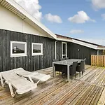 Holiday home Spacious And Well Furnished Pool House - Sj170 *