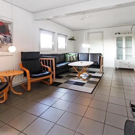 Holiday home Spacious And Well Furnished Pool House - Sj170 Harboor