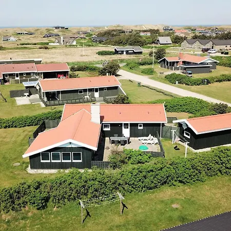 Spacious And Well Furnished Pool House - Sj170 Harboør