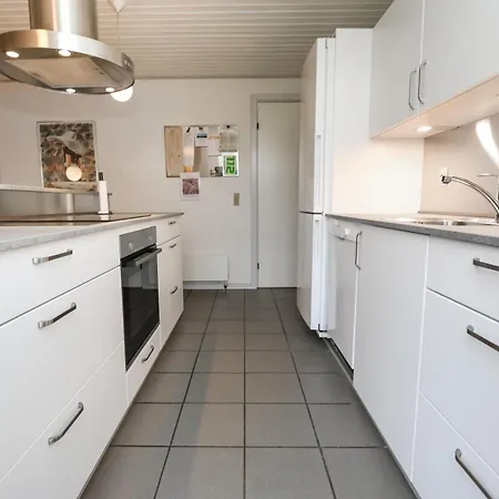 Holiday home Spacious And Well Furnished Pool House - Sj170 Harboor