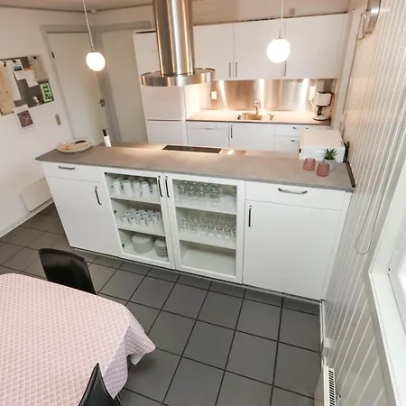 Holiday home Spacious And Well Furnished Pool House - Sj170 Harboor