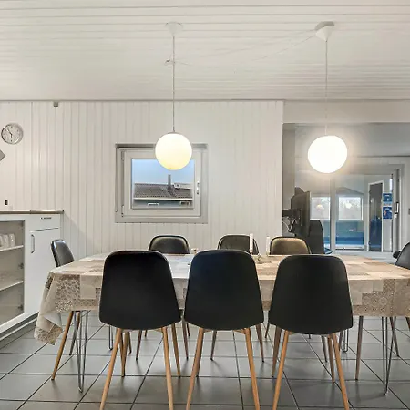 Spacious And Well Furnished Pool House - Sj170 הרבור