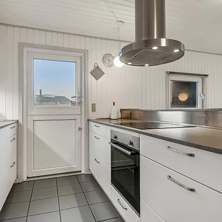 Spacious And Well Furnished Pool House - Sj170 הרבור